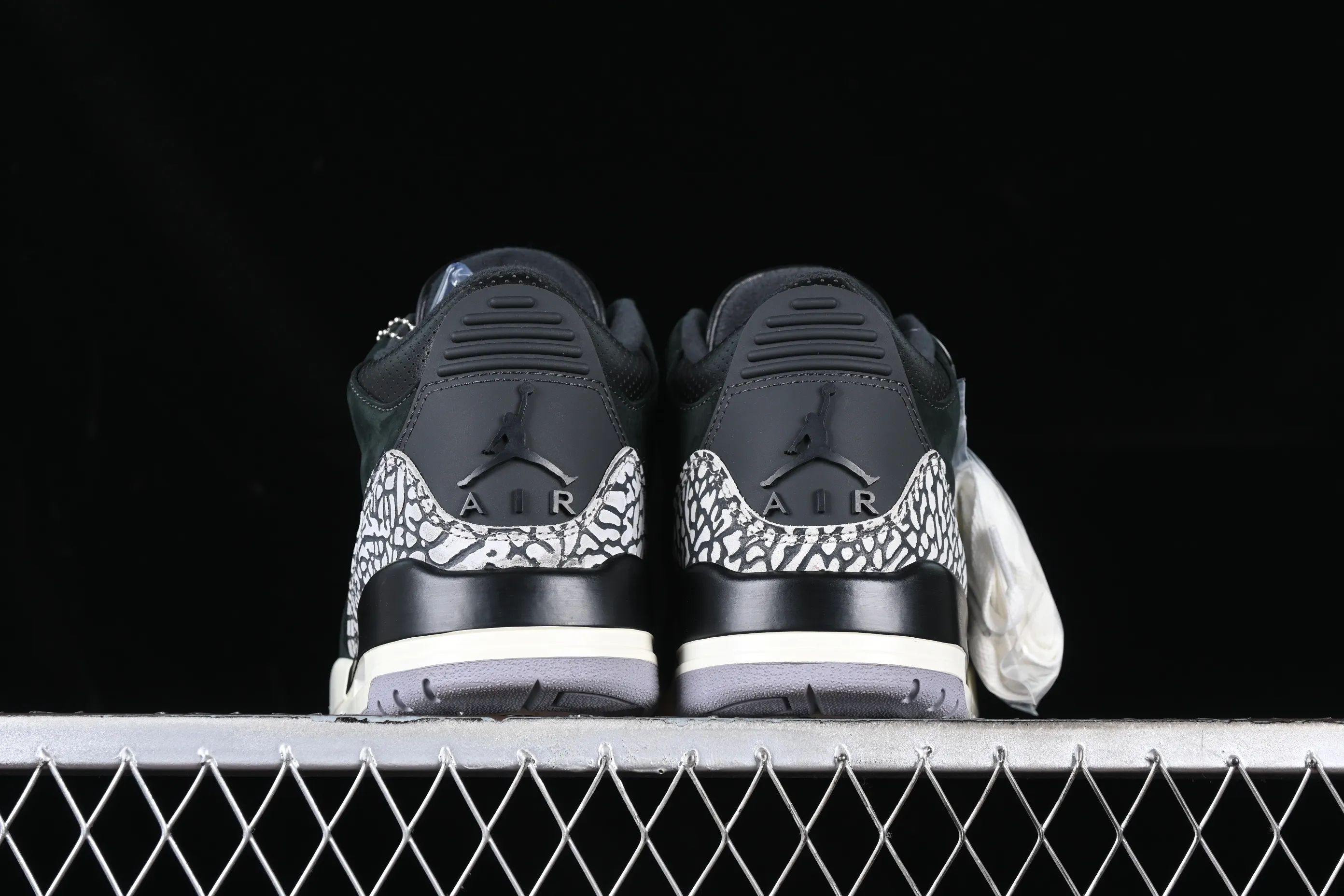All categories Air Jordan Jordan series basketball shoes Air Jordan 3 foreign trade version Air Jordan 3 Retro "Off Noir" AJ3 Joe 3 old black cement CK9246-001